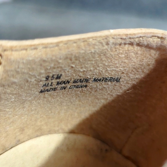 Tan Suede Shoes with 4" Heels, DOLCE by mojo moxy, Size 9.5 - Picture 12 of 13